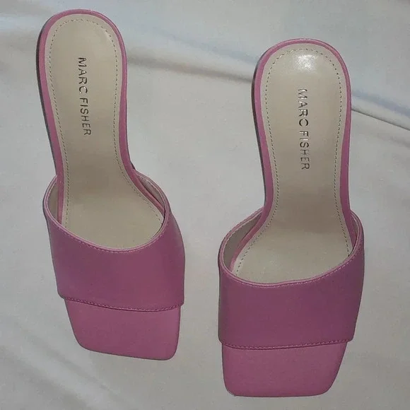 Marc Fisher Danria Med. Pink Sandal - Picture 3 of 12